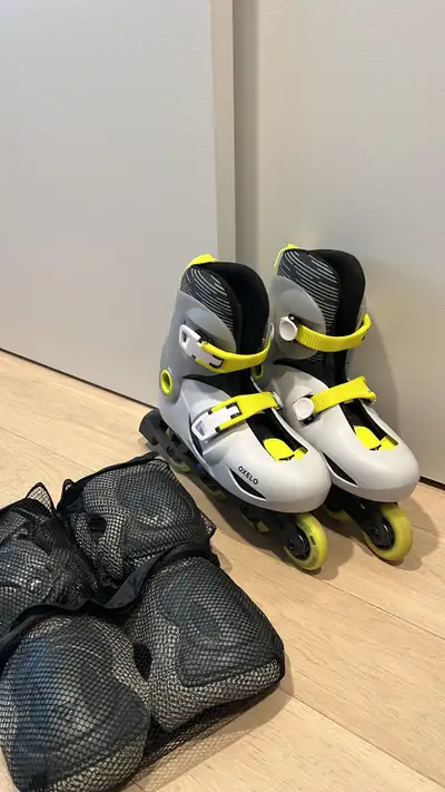 Women’s roller blade and protection, View more