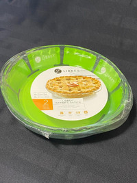 Brand New Baker's Glass Pie Dishes (Set of 2)