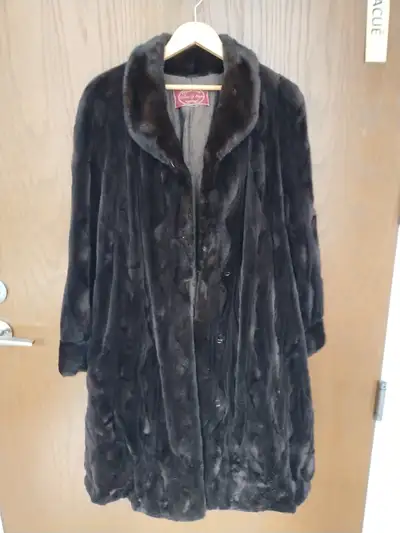 Manteau de fourrure véritable, View more