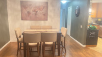 Tall kitchen table with 6 tall chairs 