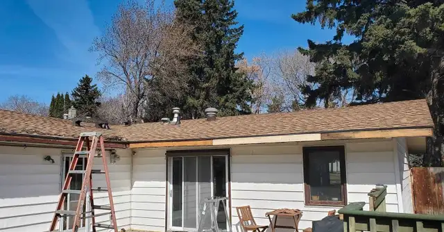Eavestrough Cleaning/Repairs/Installation62863713535106121