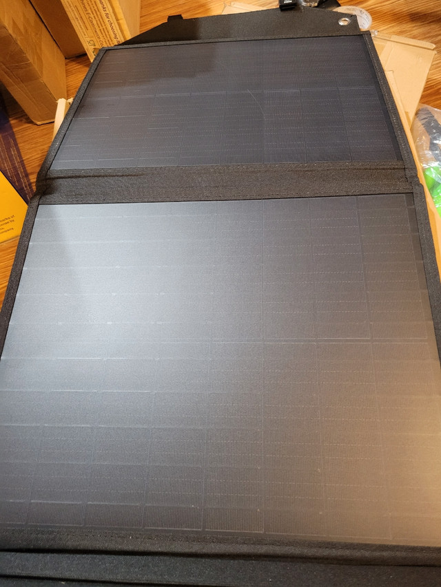 ROCKPALS SP003 100W Foldable Solar Panel for Solar Generator in General Electronics in Edmonton - Image 3