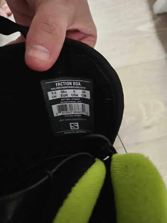 Salomon Faction BOA size 6 Snowboard boots in Snowboard in Kitchener / Waterloo - Image 3