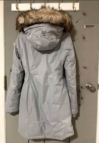 XS Aritzia Summit Parka $130