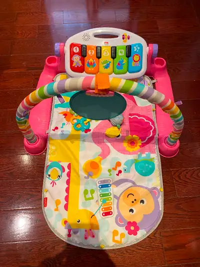 BABY GYM & LEARN