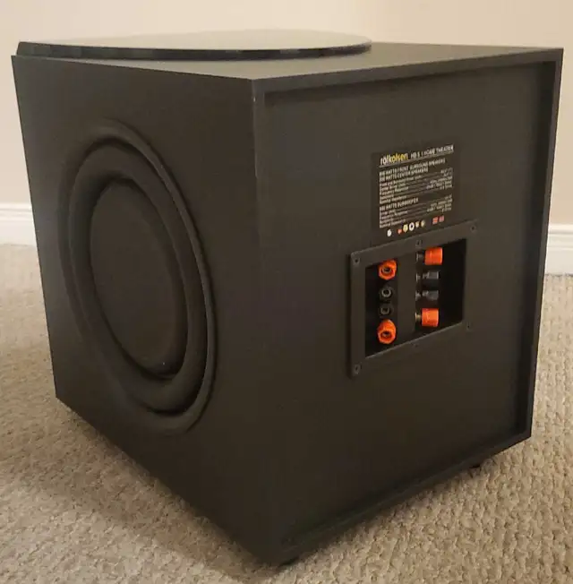 Home Theatre Powered Subwoofer in Stereo Systems & Home Theatre in Mississauga / Peel Region - Image 4