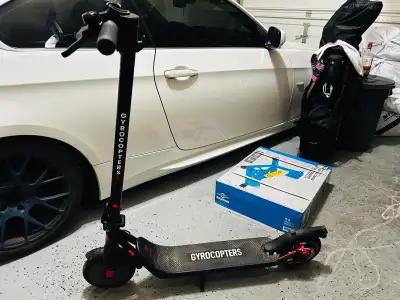 I am selling my 1 month old Gyrocopter scooter it's a great condition brakes and battery in very goo...