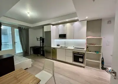 Studio for rent, downtown Montreal, McGill University