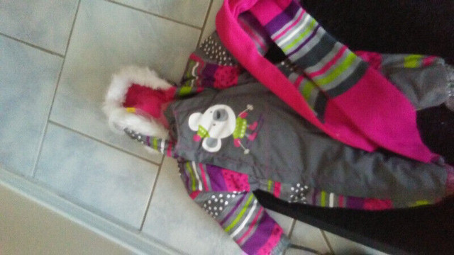 Winter baby snow suit and a coat dans Vêtements - 9 à 12 mois  à Laval/Rive Nord
