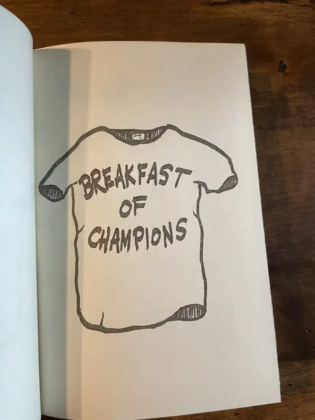 Breakfast of Champions  Kurt Vonnegut Jr. - Book Club Edition/HC in Fiction in Oakville / Halton Region - Image 3