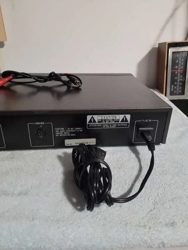 Technics SL-P100 Compact Disc Player in Stereo Systems & Home Theatre in Red Deer - Image 3