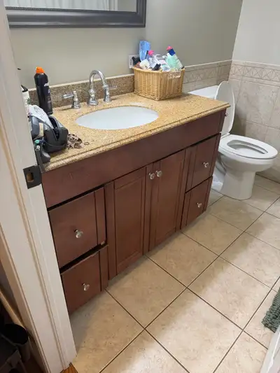  free vanities ..come and pick up, View more