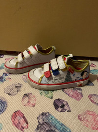 Snow White Adidas Sneakers - Size 7