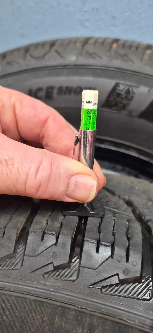 Michelin X-Ice Snow Tires 225/60R18 in Tires & Rims in Cambridge - Image 3