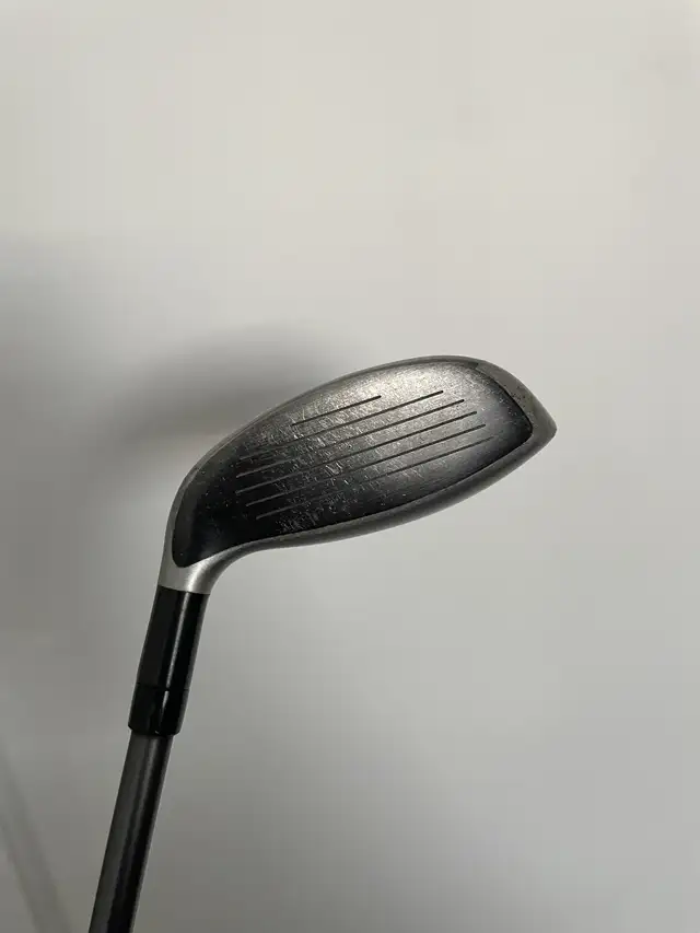 Taylormade SLDR 4 Hybrid in Golf in Ottawa - Image 3