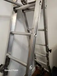 Ladder foldable 