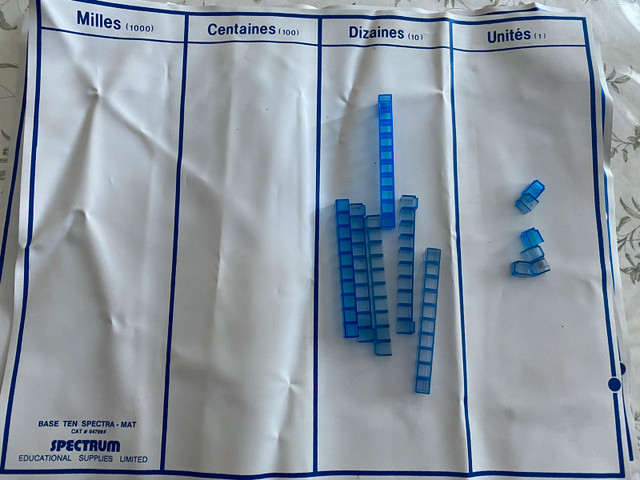 Base Ten Math Mats and Manipulatives (English and French) in Other in Mississauga / Peel Region - Image 2