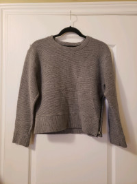 Wilfred Free Small Grey thick sweater with zipper on the side