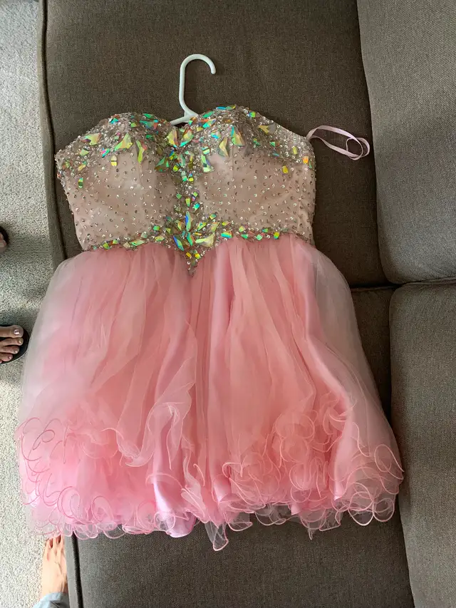 DRESS / PROM / GRAD SIZE SMALL in Women's - Dresses & Skirts in Kitchener / Waterloo - Image 2