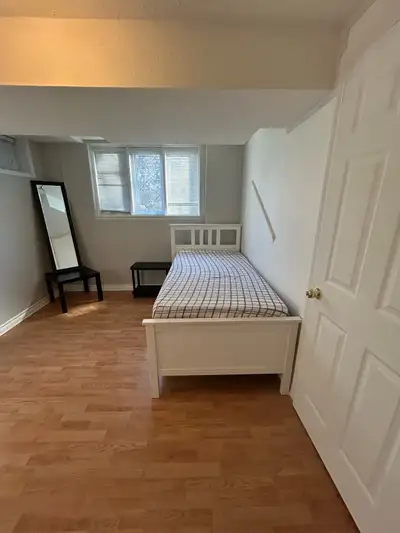 Basement room and upper floor room for rent in Dixie/Dundas in Mississauga room is furnished No park...
