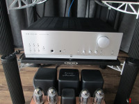 Anthem 225  Integrated Amplifier SELLING AS IS, Pickup Only