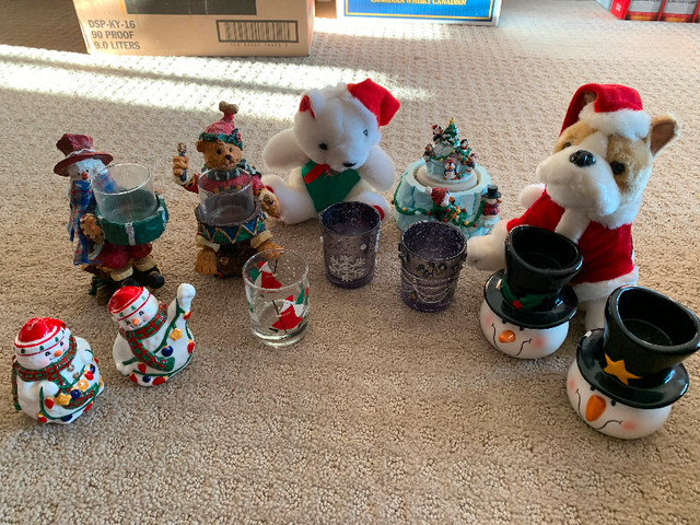 Christmas Decorations - Various Items - Lot 1 of 3 in Holiday, Event & Seasonal in St. Albert