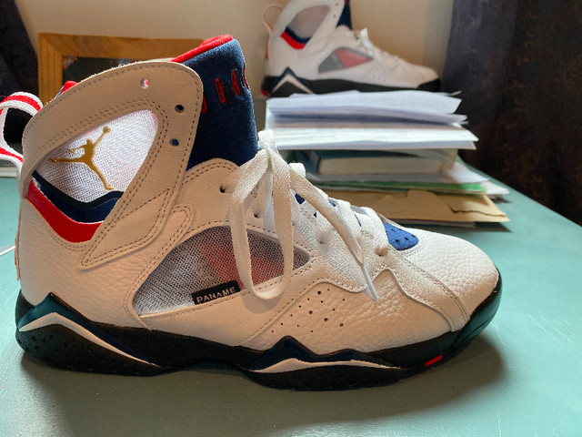 Jordan VII PSG retro size 9 in Men's Shoes in Charlottetown