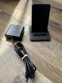 ubiolabs Wireless Phonr Charging Stand