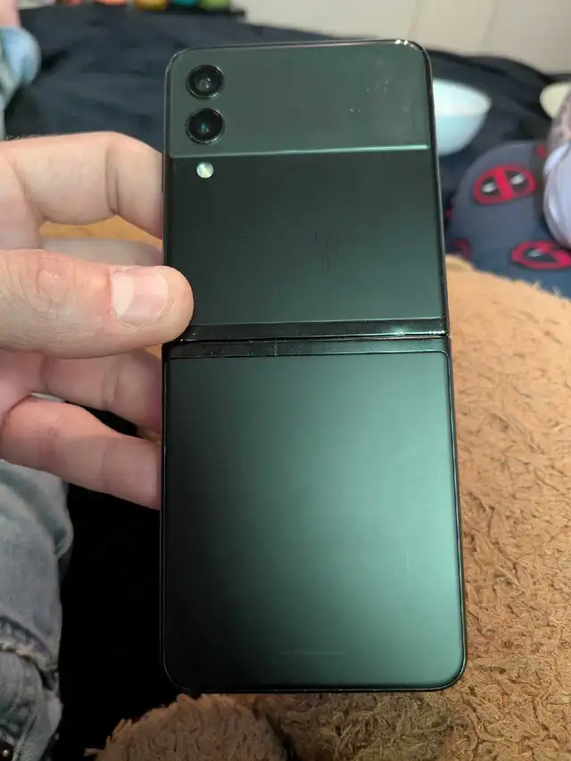 galaxy z flip 3 518971124750100482