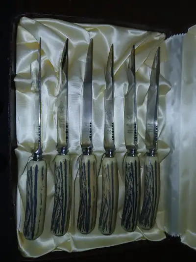 set of 6 Steak Knives, View more