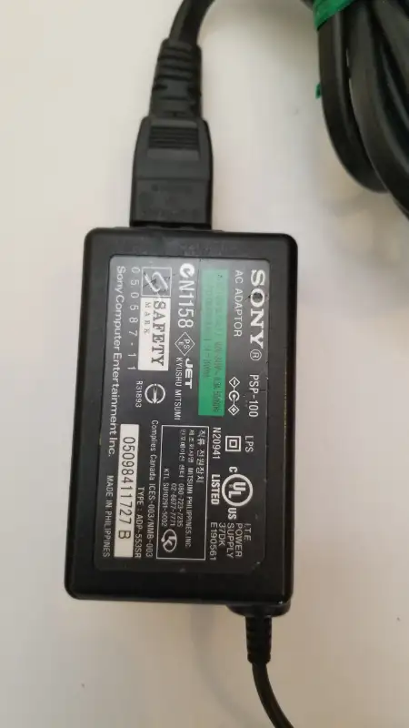 PSP 1000 official AC Adapter power supply in Sony PSP & Vita in City of Toronto - Image 3