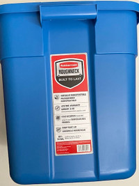 4 Rubbermaid Roughneck Stackable Storage Boxes w/ Lid, 68L, Blue