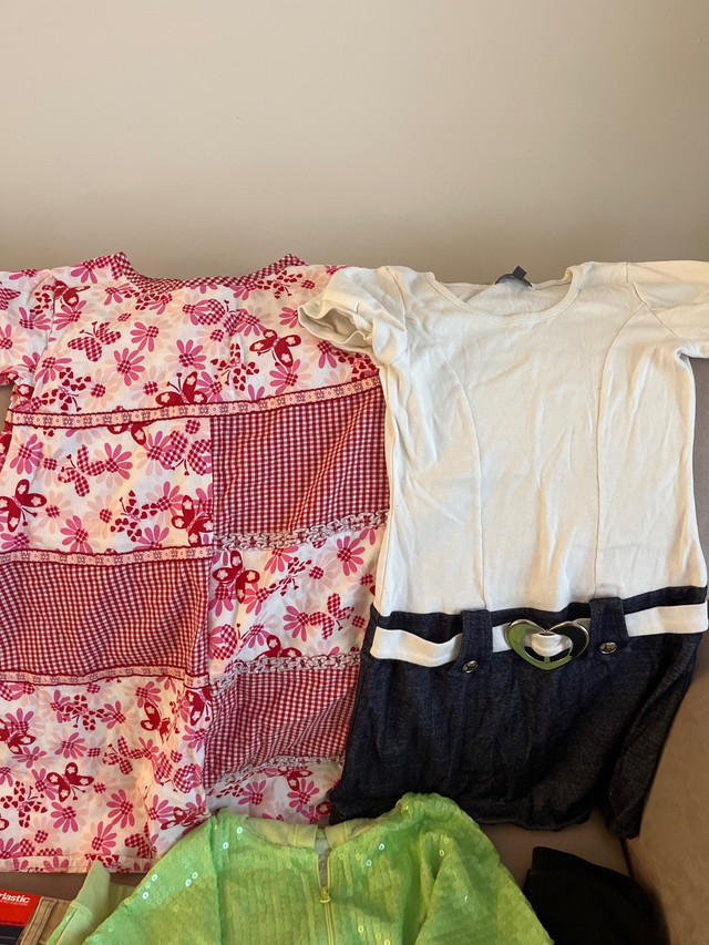 Girls clothes -Size 7 in Kids & Youth in Oakville / Halton Region - Image 2