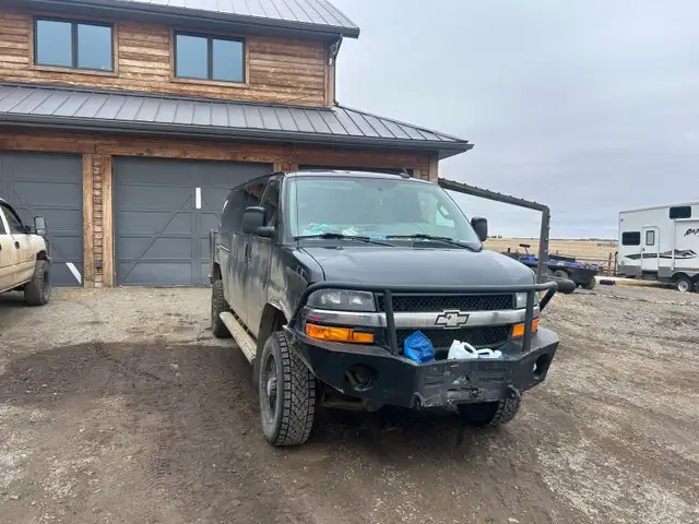 Chev express van460987226737889281