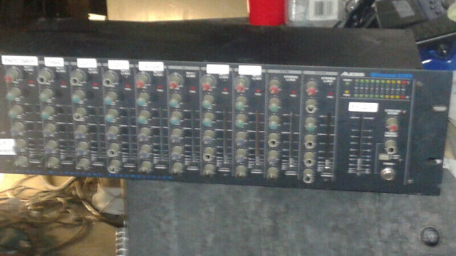 Alesis Studio 12R Rackmount Mixer studio recording equipment dans Autre  à Ville de Montréal
