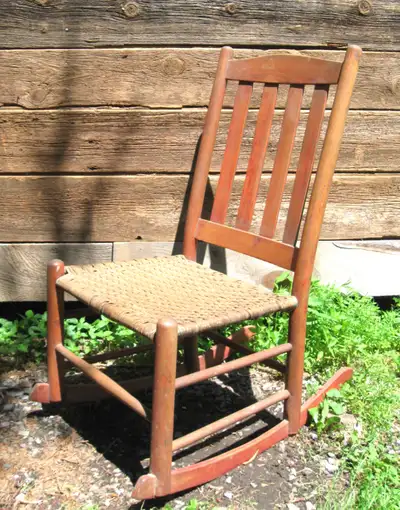 PETITE CHAISE BERCANTE ANTIQUE SMALL ROCKING CHAIR, View more