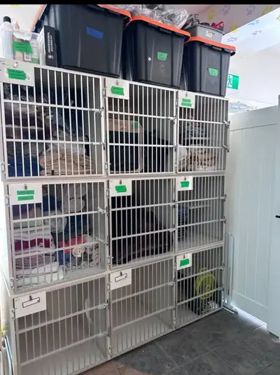 Like New - Clark Cages Kennel Bank, View more