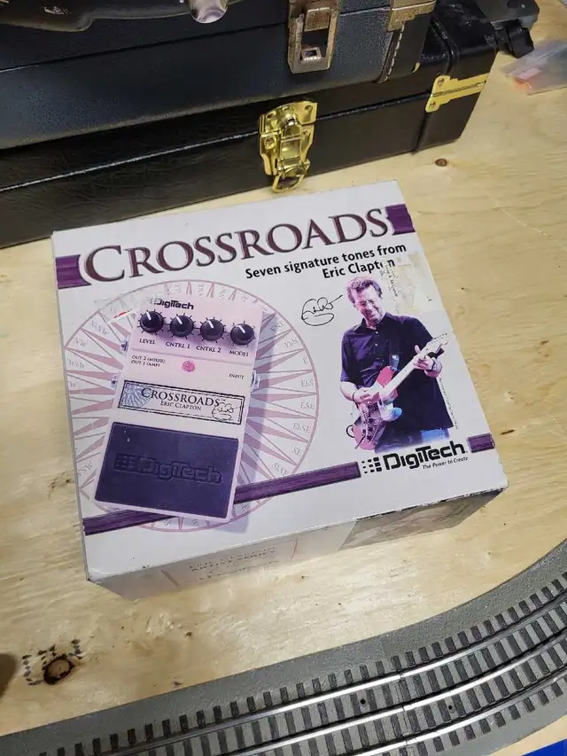 Crossroads Eric Clapton overdrive pedal in Amps & Pedals in St. Catharines - Image 6