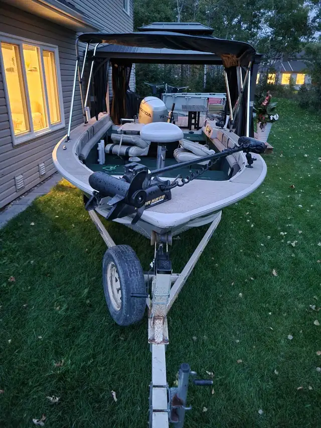1600 sylvan adventurer with 75hp Honda  in Powerboats & Motorboats in Winnipeg - Image 4