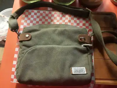 Brand new Travelon crossbody Anti-theft carrybag.