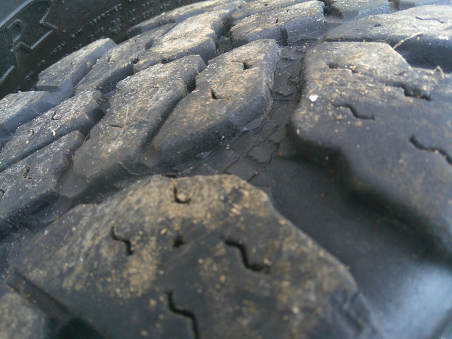 LT265 75 R16 Goodyear Wrangler Duratrac 10 ply truck tires in Tires & Rims in Sudbury - Image 3