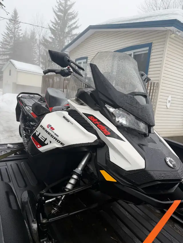motoneige skidoo renegate 900 ace in Snowmobiles in Laval / North Shore - Image 2