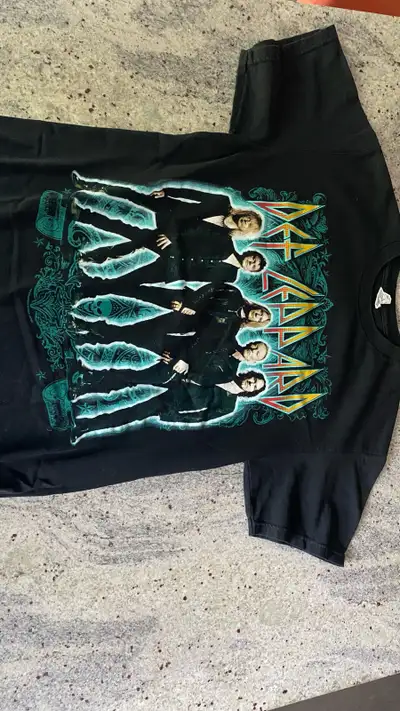 Def Leppard t shirt, View more