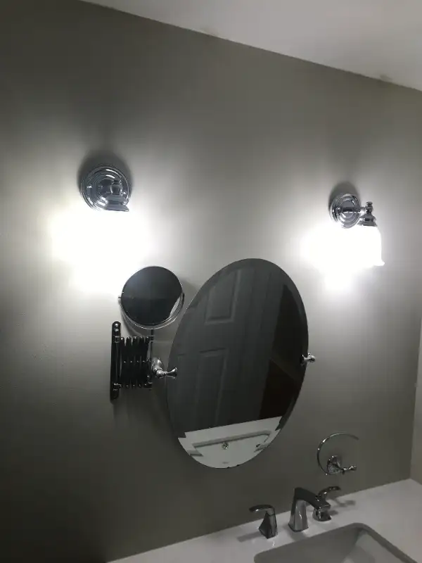 Moen Vanity mirror 19-inch W x 26-inch H, in Cabinets & Countertops in Gatineau - Image 6