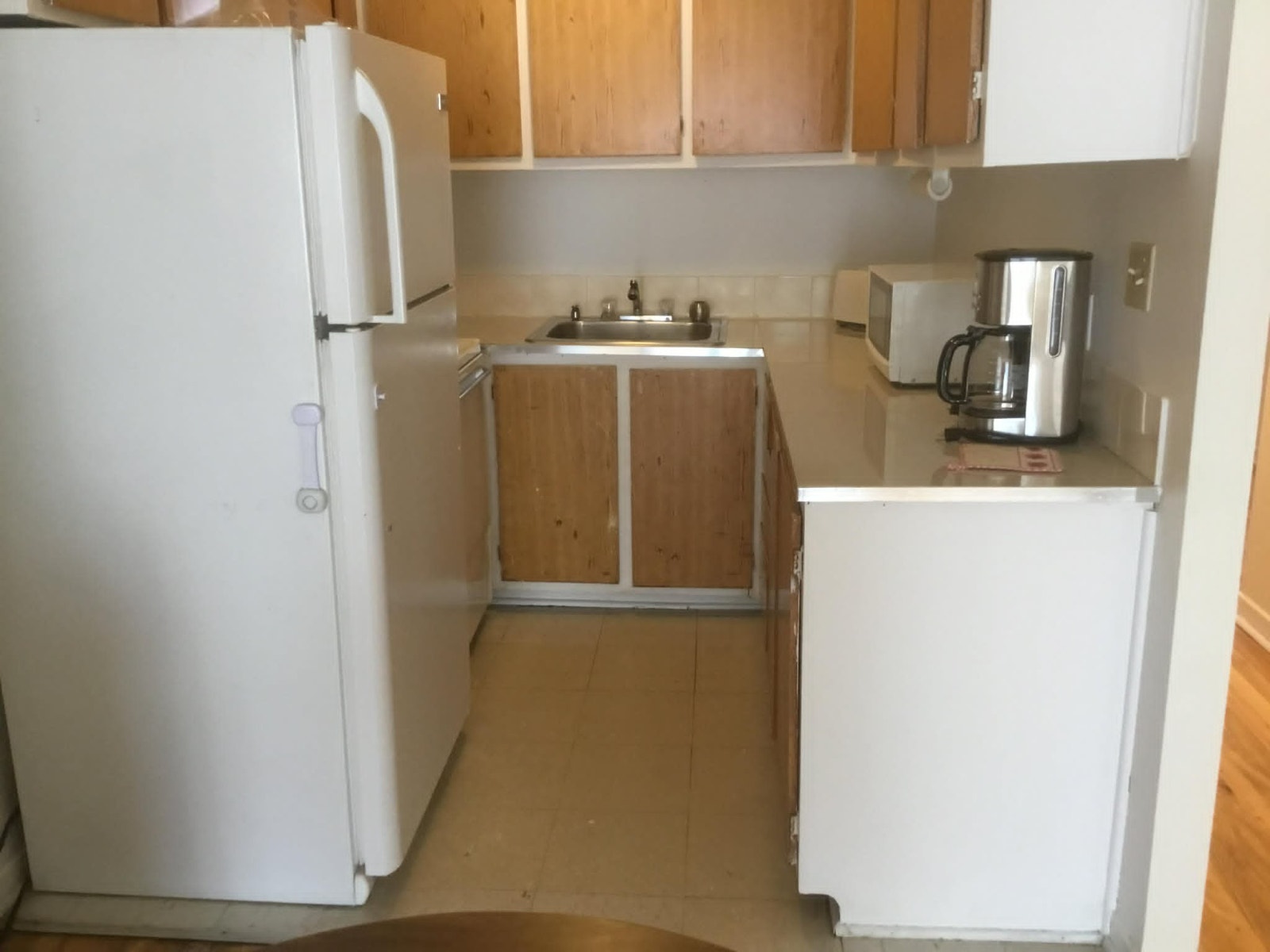 Apartment for rent - Bright 2 bdrm, 3rd floor, Parc metro — photo 1