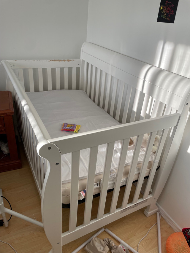 Crib with luxury baby mattress | Cribs | Calgary | Kijiji