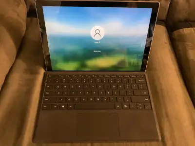 Microsoft Surface Pro 7 i5 1035G4 8gb 256gb - includes cover, View more
