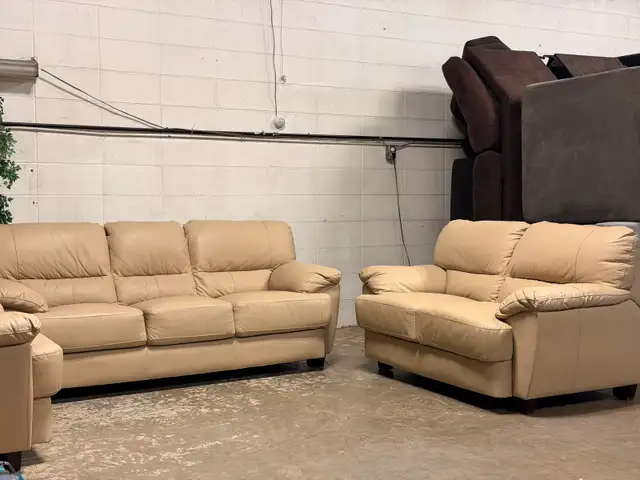 Genuine Leather Couch Set in Couches & Futons in Edmonton - Image 4