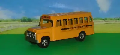 Modèle D'Occasion Diecast...De ma collection...Autobus Scolaire Hubley 1960...Mesure 9 ¼ pouces...Or...