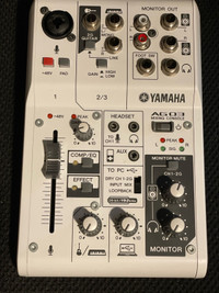 Yamaha AG03 mk1 USB Mixer